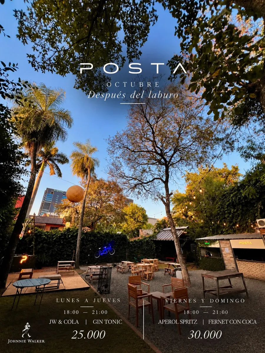 POSTA, octubre, Después del laburo: lunes a jueves de 18 a 21, JW & Cola o gin tonic a Gs. 25.000; viernes y domingo de 18 a 21, Aperol Spritz o fernet con Coca a Gs. 30.000. Jardín de POSTA con la luna y las palmeras